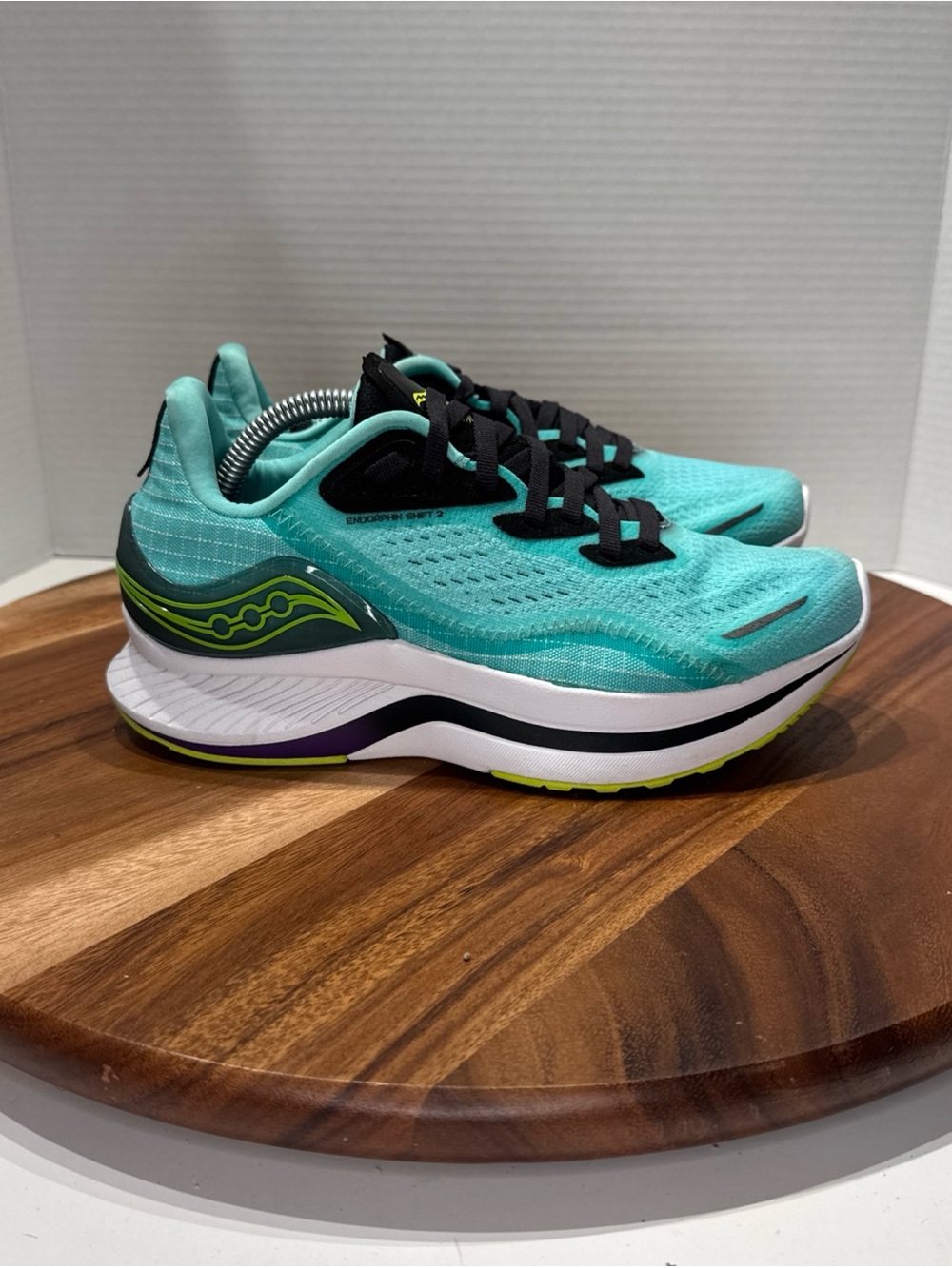Saucony Endorphin Shift 2 Cool Mint Acid Women’s Size 6.5 Running Shoes